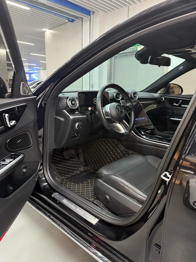 Mercedes-Benz C-Class 2023 C 260 L – фото 4