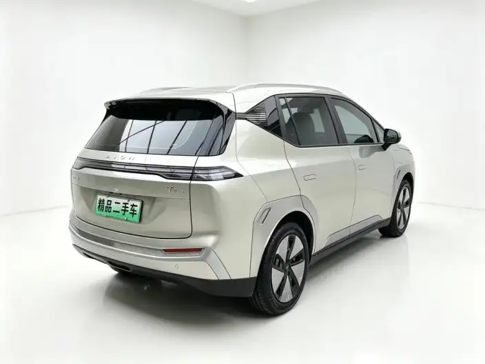 AION Y 2023 Model Plus 510 Lexiang Edition – фото 6