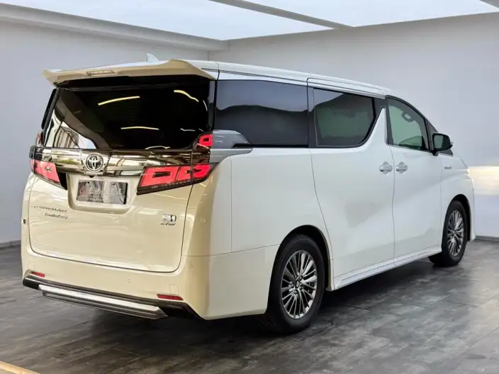 Vellfire 2021 Model Toyota Crown Hybrid 2.5L HV Supreme Edition – фото 6