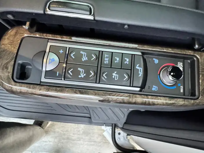 Vellfire 2021 Model Toyota Crown Hybrid 2.5L HV Supreme Edition – фото 7