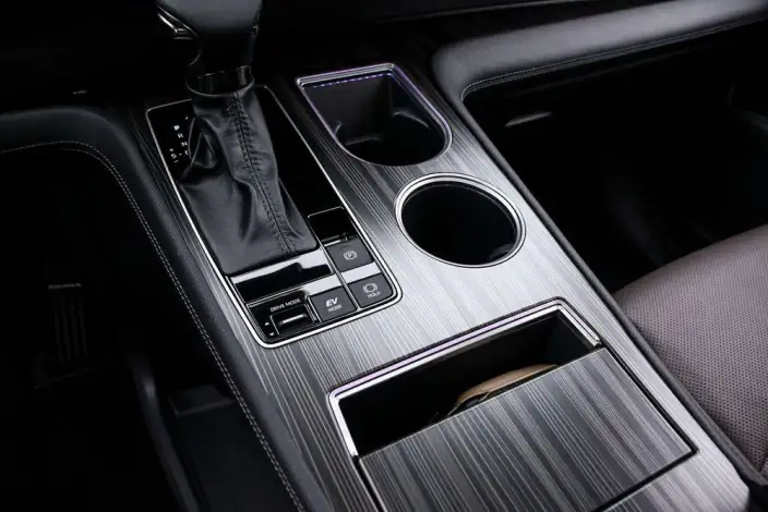 Toyota Sienna 2023 Model Hybrid 2.5L Platinum edition – фото 9