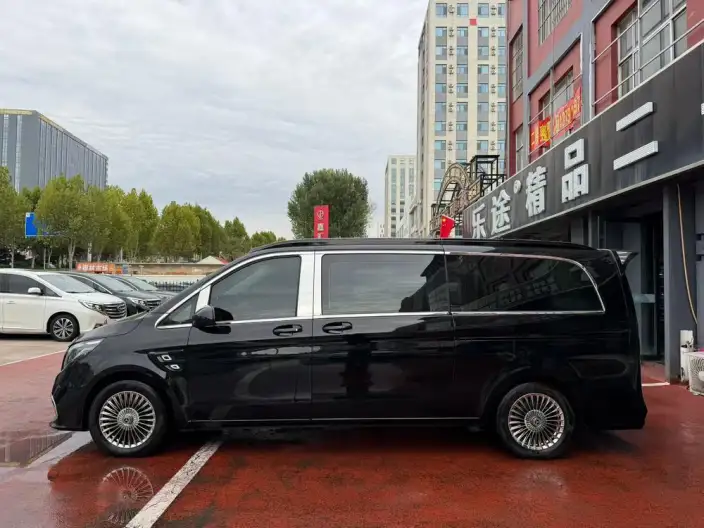 Viano 2023 Model 2.0T Business Edition 7 seat – фото 3