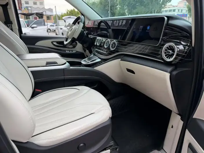 Viano 2023 Model 2.0T Business Edition 7 seat – фото 5