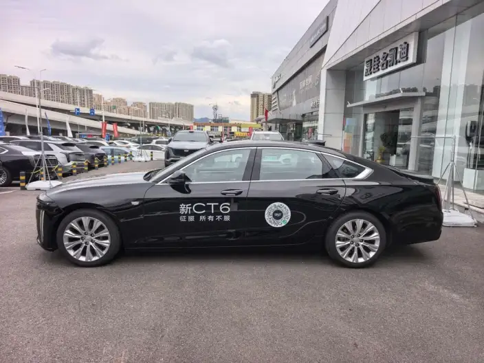 Cadillac CT6 2026 Model 28T Ultimate Edition – фото 3