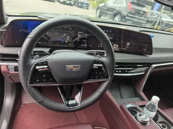 Cadillac CT6 2026 Model 28T Ultimate Edition – фото 7