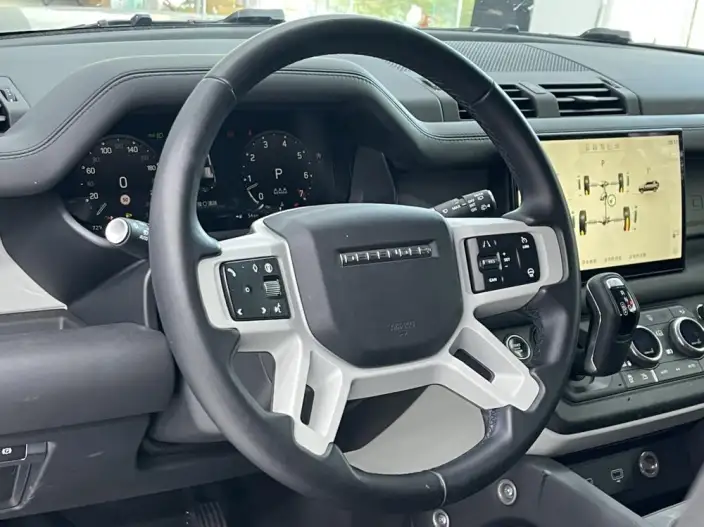 Land Rover Defender 2024 Model 110 3.0T P400 XS – фото 10