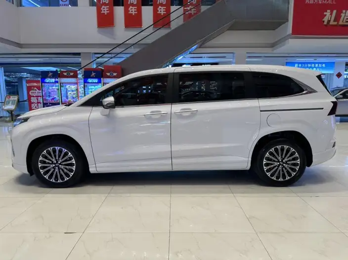 Hyundai Custin 2024 Model 270TGDi LUX Premium Edition
