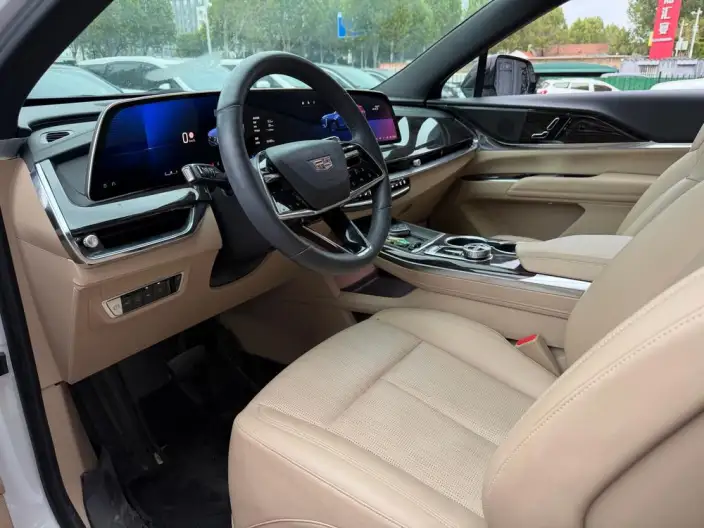 Cadillac XT5 2025 Model 28T 4WD Luxury Model – фото 8