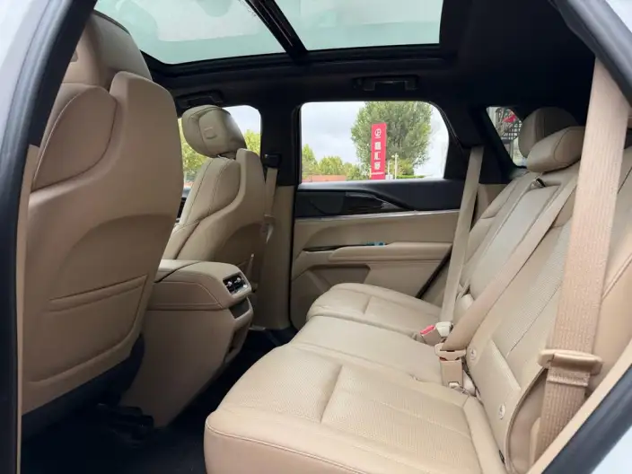 Cadillac XT5 2025 Model 28T 4WD Luxury Model – фото 9