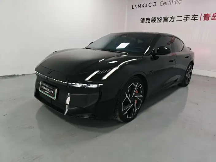 **Lynk & Co Z10** 2025 Model 95kWh 702km 4WD Halo