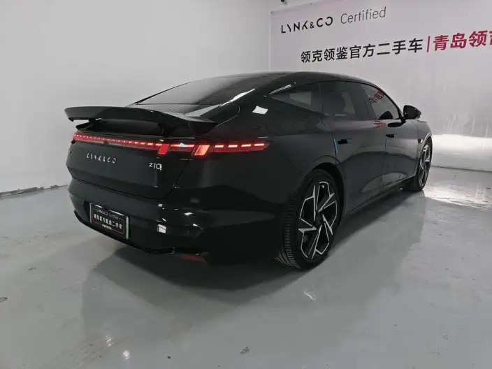 **Lynk & Co Z10** 2025 Model 95kWh 702km 4WD Halo – фото 5