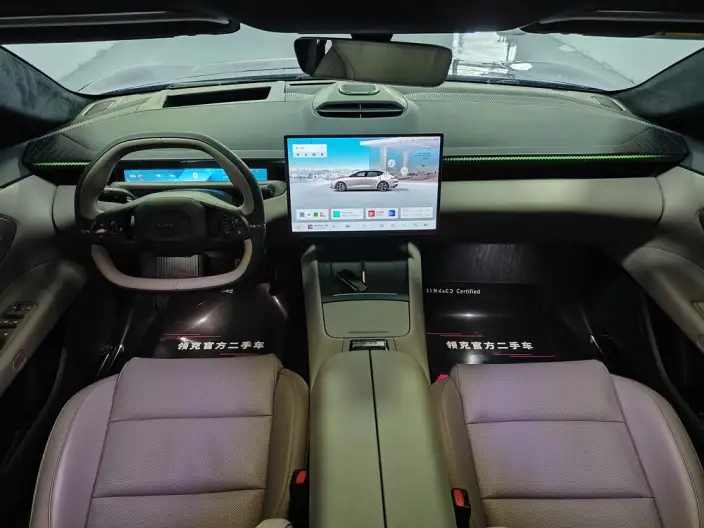 **Lynk & Co Z10** 2025 Model 95kWh 702km 4WD Halo – фото 7