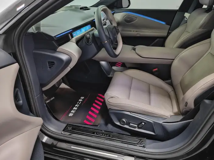 **Lynk & Co Z10** 2025 Model 95kWh 702km 4WD Halo – фото 9