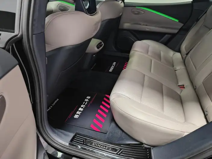 **Lynk & Co Z10** 2025 Model 95kWh 702km 4WD Halo – фото 10