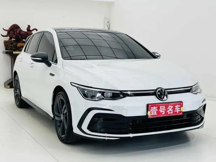 Volkswagen Golf 2021 Model 280TSI DSG R-Line – фото 3