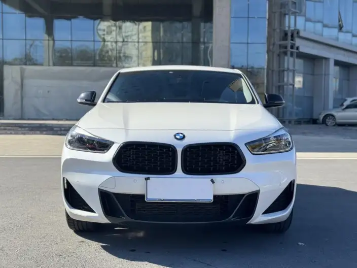 BMW X2 2023 Model sDrive25i M Sports Night Edition – фото 2