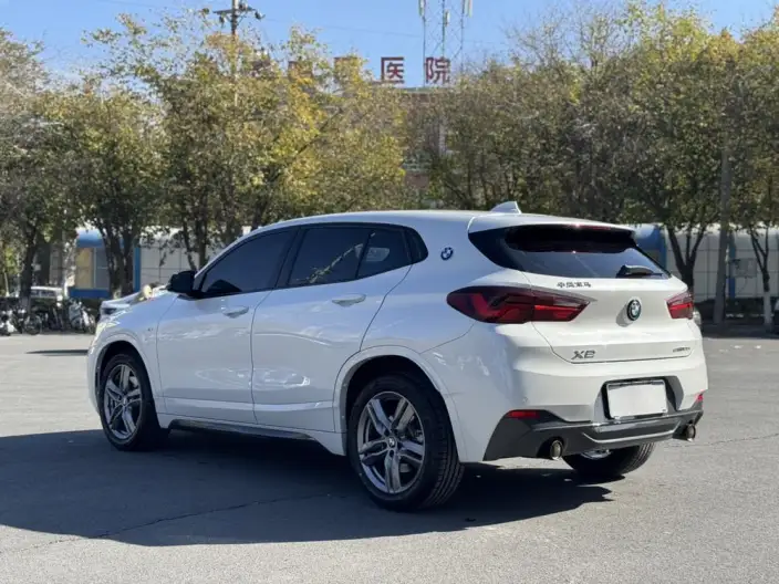 BMW X2 2023 Model sDrive25i M Sports Night Edition – фото 4