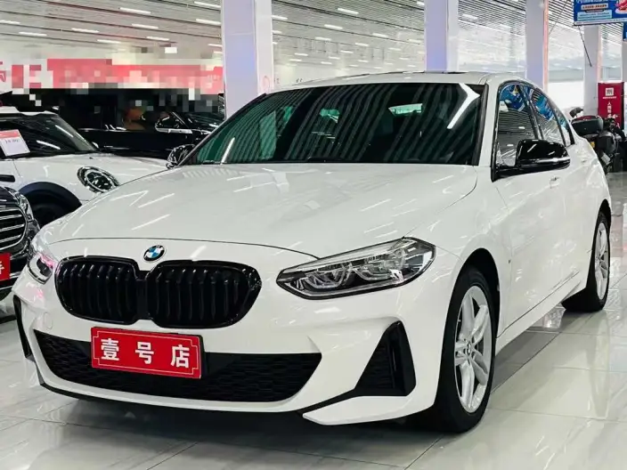 BMW 1 Series 2021 Model Facelift 120i M Sports Night Edition – фото 1