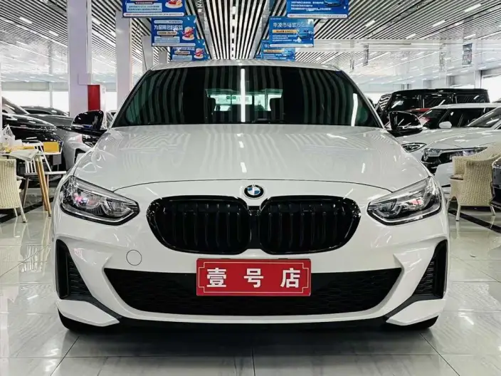 BMW 1 Series 2021 Model Facelift 120i M Sports Night Edition – фото 2