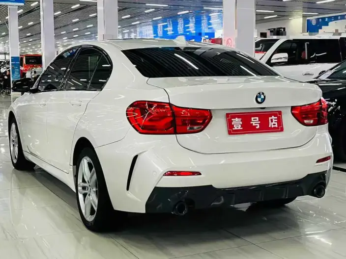 BMW 1 Series 2021 Model Facelift 120i M Sports Night Edition – фото 4