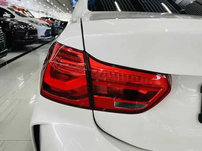 BMW 1 Series 2021 Model Facelift 120i M Sports Night Edition – фото 9
