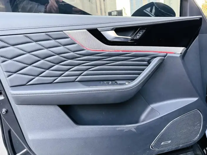 Hongqi HS5 2022 Model Facelift 2.0T Smart Flag Enjoy Edition – фото 9