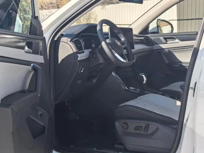 Volkswagen Tayron 2024 Model 330TSI 2WD Luxury Plus Advanced version – фото 8