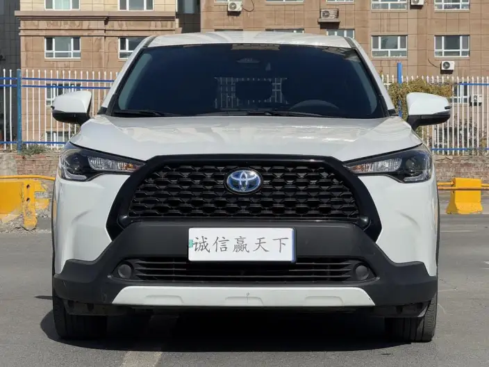 Toyota Corolla Cross 2024 Model 2.0L Intelligent Hybrid Pioneer Edition – фото 2