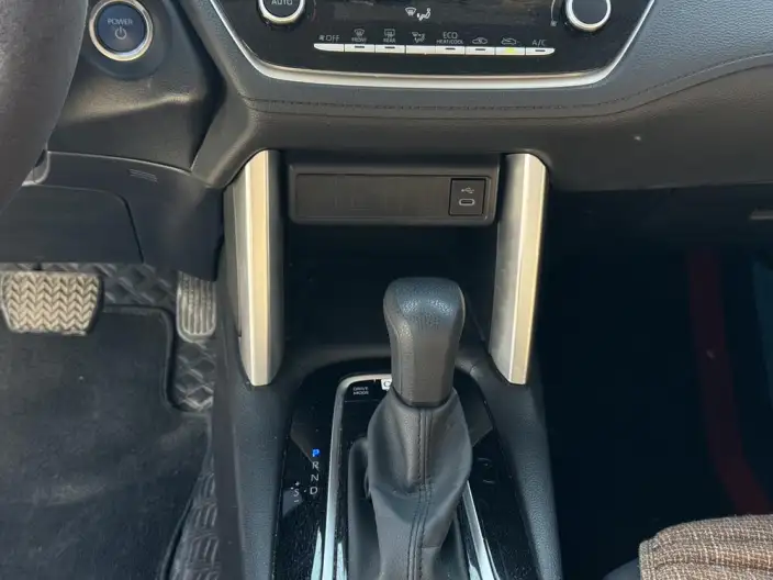 Toyota Corolla Cross 2024 Model 2.0L Intelligent Hybrid Pioneer Edition – фото 7