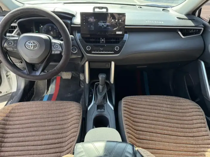 Toyota Corolla Cross 2024 Model 2.0L Intelligent Hybrid Pioneer Edition – фото 8