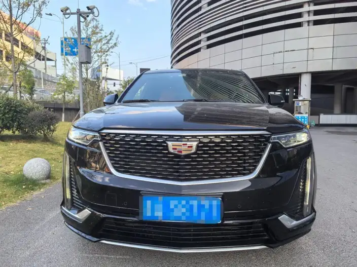 Cadillac XT6 2022 Model 2.0T VI seat 2WD Luxury Model