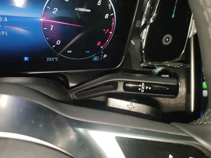 Mercedes-Benz GLC 2024 Model GLC 260 L 4MATIC Dynamic Model 5 seat – фото 9