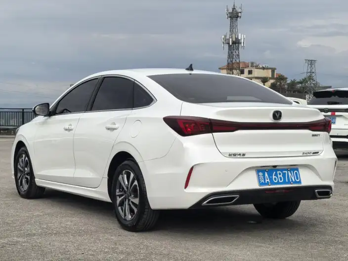 Changan Eado 2023 Model PLUS Changxiang Edition Blue whale NE 1.4T GDI DCT Noble Model – фото 4