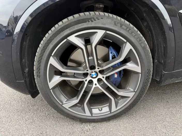 BMW X5 2026 Model xDrive40Li M Sports Night Set – фото 10