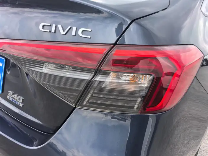 Honda Civic 2022 Model 240TURBO CVT Dynamic Edition – фото 8