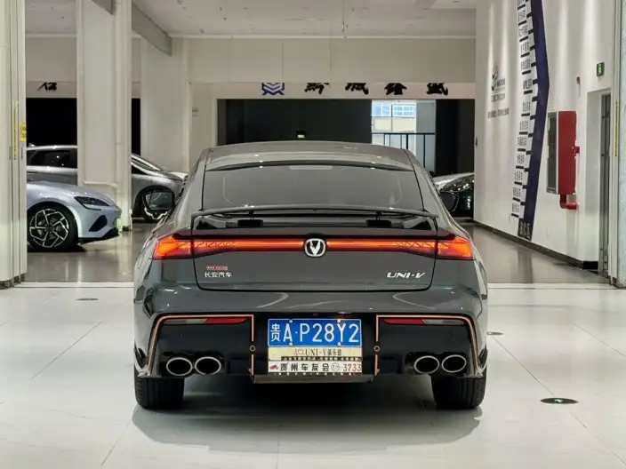 Changan UNI-V 2022 Model 1.5T Sports Edition – фото 6