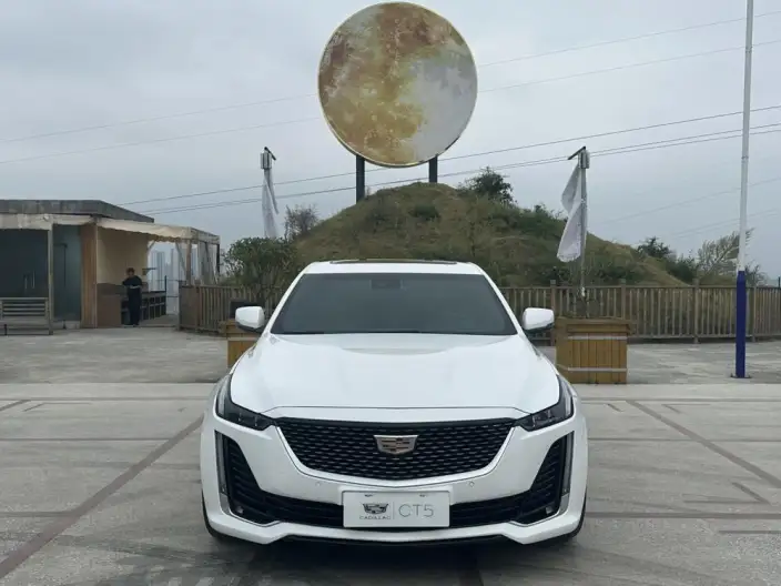 Cadillac CT5 2022 Model 28T Noble Model