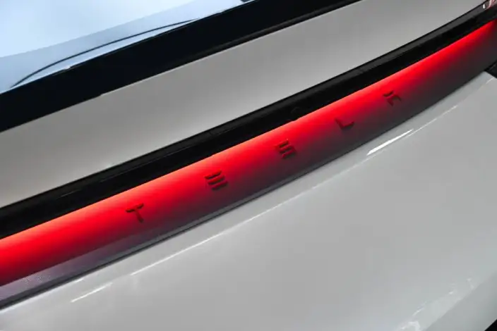Model Y L 2026 Model Standard Edition – фото 7