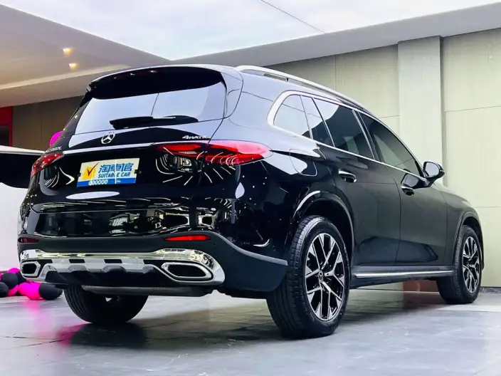 Mercedes-Benz GLC 2023 Model GLC 260 L 4MATIC Luxury Model 5 seat – фото 6
