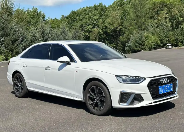Audi A4 L 2020 Model 35 TFSI Fashion Dynamic Model – фото 3