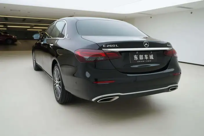 Mercedes-Benz E-Class 2023 Model E 260 L 4MATIC sedan – фото 4