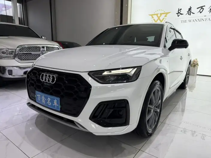 Audi Q5L 2024 Model 40TFSI Luxury Dynamic Model – фото 1