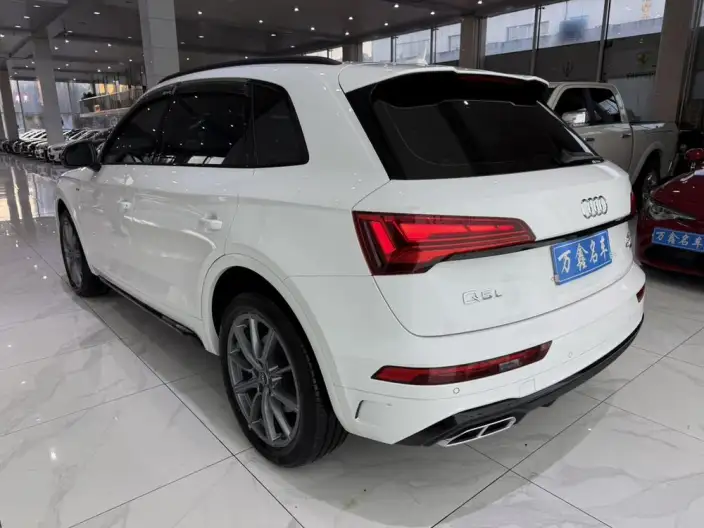 Audi Q5L 2024 Model 40TFSI Luxury Dynamic Model – фото 4