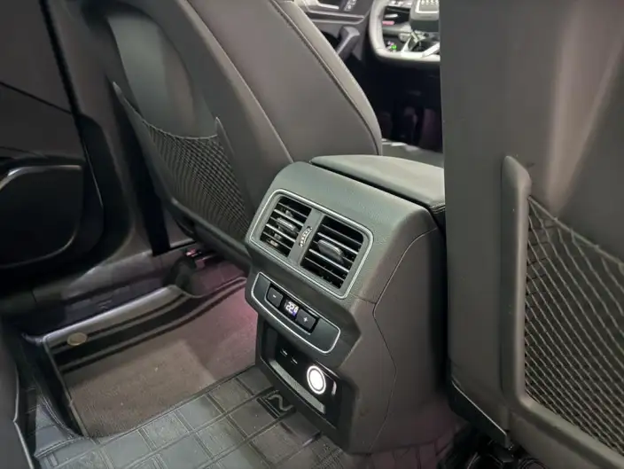 Audi Q5L 2024 Model 40TFSI Luxury Dynamic Model – фото 9