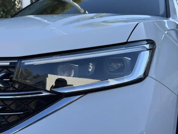 Tayron X 2023 Model 330TSI 2WD Noble High Power Edition – фото 8