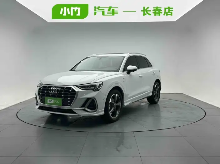 AUDI Q3 2022 Model 35 TFSI Fashion Dynamic Model – фото 1