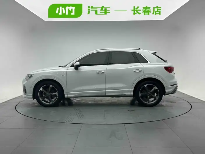 AUDI Q3 2022 Model 35 TFSI Fashion Dynamic Model – фото 3