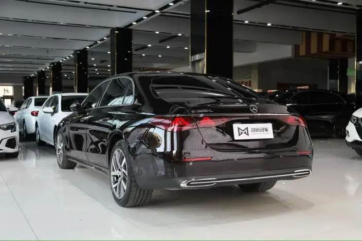 Mercedes-Benz E-Class 2024 Model Facelift E 300 L Fashion Model sedan – фото 4