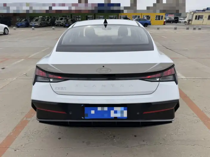 Hyundai Ioniq 2023 Model 1.5L CVT GLX Elite Edition – фото 5