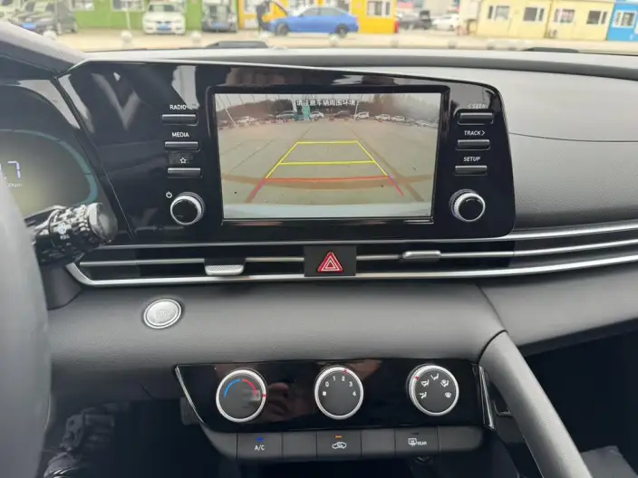 Hyundai Ioniq 2023 Model 1.5L CVT GLX Elite Edition – фото 8